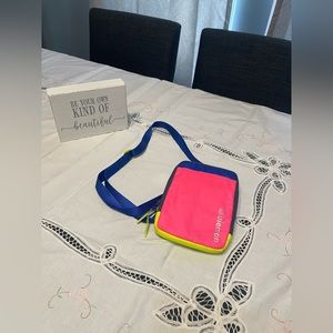 Lululemon crossbody 💕